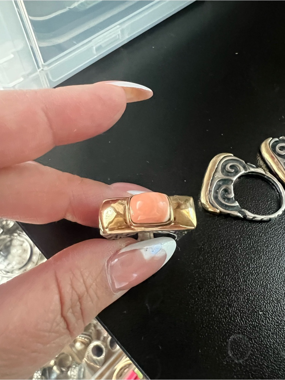 Dian Malouf Two-Tone SS & 14kt Statement Ring with Coral Pink Cabochon - Picture 4 of 10